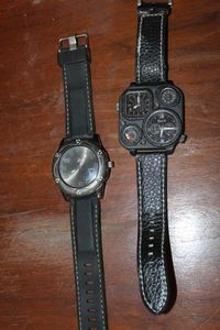 lot 165 image: Two Mens Watches