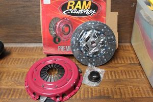 lot 204 image: Ram Clutch Kit for Ford