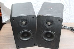 lot 270 image: Pair of Insignoia Speakers