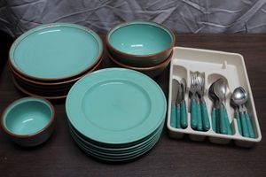 lot 253 image: Noritake Stoneware Dishes, Food Network Stoneware Dessert Plates, & Coordinating Silverware