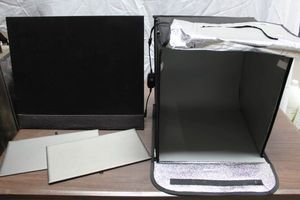 lot 263 image: Photo Box with Two LED Lights, Needs Power Supply for Lights
