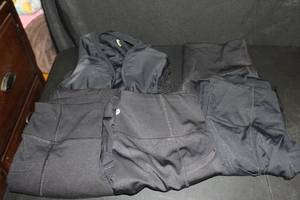 lot 231 image: Ladies Exercise Clothes size S