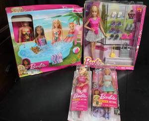 lot 232 image: Barbie Collectable Dolls