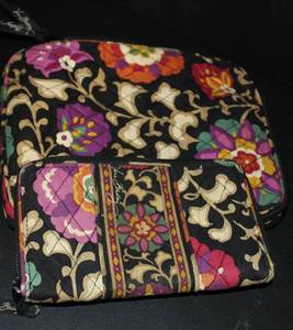 lot 297 image: Vera Bradley Purse & Wallet