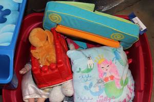 lot 300 image: Tote of Toys and Lap Desk