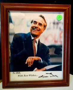 lot 112 image: AUTHENTIC HAND SIGNED POLITICIAN & ATTORNEY BOB DOLE $$$