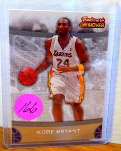 lot 166 image: 2007-08 Topps Trademark Moves - #24 Kobe Bryant