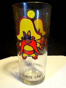 lot 77 image: Vintage 1973 Yosemite Sam Pepsi Looney Tunes Warner Bros Collector Series Glass $$