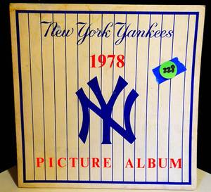 lot 228 image: VINTAGE 1978 NEW YORK YANKEES PICTURE ALBUM (WITH FULL SIZE PLAYER PHOTOS)