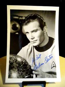 lot 267 image: STAR TREK SUPERSTAR WILLIAM SHATNER PUBLICITY PHOTO
