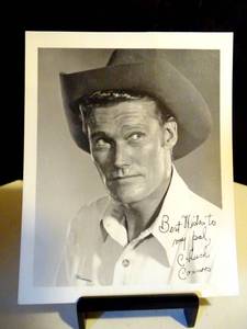 lot 286 image: VINTAGE RIFLEMAN LEGEND CHUCK CONNORS PUBLICITY SIGNED PHOTO $$