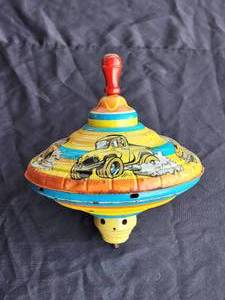 lot 11 image: Vintage metal toy top - Ohio Art