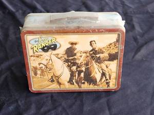 lot 31 image: The Lone Ranger - lunch box - never opened