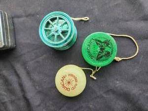 lot 90 image: Selection of YoYos