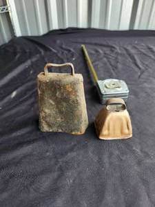 lot 91 image: Selection of vintage metal cowbells