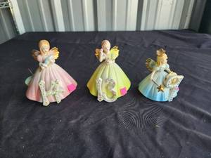 lot 185 image: Selection of Josef originals figurines