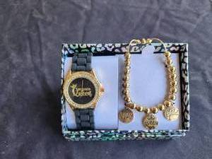 lot 220 image: Watch and bracelet set