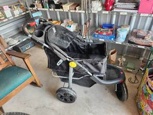 lot 241 image: Foldable pet stroller
