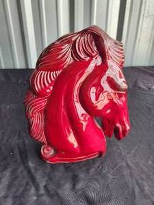 lot 253 image: Large ceramic horse head