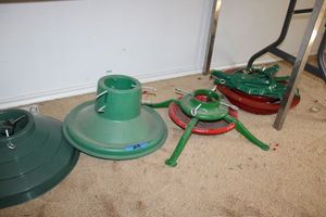 lot 29 image: Christmas tree stands