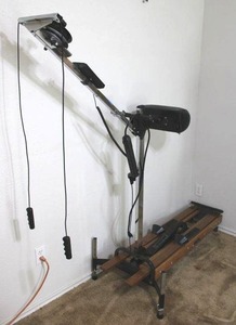lot 26 image: Nordic Track ski exercise machine