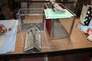 lot 83 image: Aquarium tanks with lights