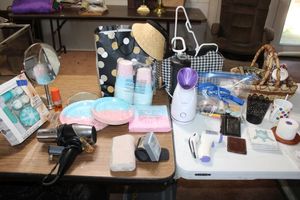 lot 84 image: Misc. household items, see photos