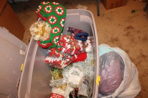 lot 106 image: Christmas and craft supplies