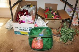 lot 129 image: Baskets and artificial flowers