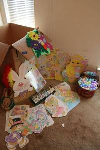 lot 130 image: Easter decorations with window clings and cutouts