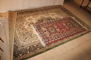 lot 182 image: Area rugs, see photos