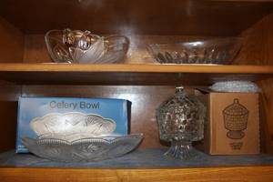 lot 38 image: Lead crystal oval bowls and Lady Love compote dish