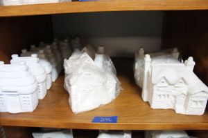 lot 246 image: Unpainted Ceramic Bisque village houses