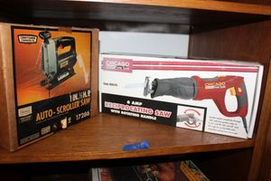 lot 278 image: Tools Auto-scroller saw and reciprocating saw