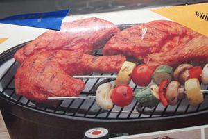 lot 279 image: Indoor electric grill