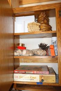 lot 314 image: Craft kits and wood crafts