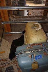 lot 392 image: Vintage bowling bowls with cases