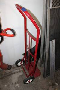 lot 405 image: Red hand truck dolly