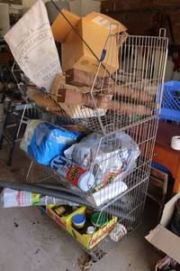 lot 470 image: Rolling Wire metal bin unit only