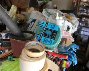 lot 500 image: Misc. tools, outdoor furniture webbing