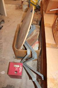 lot 517 image: Tree stump slices, brackets and more