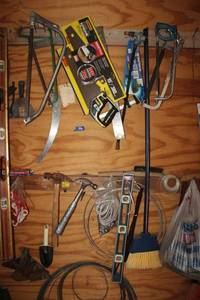 lot 530 image: Tools hand saws, hammers, level and more
