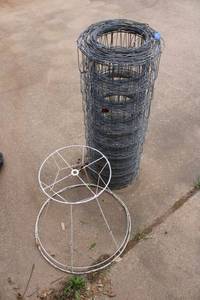 lot 539 image: Wire fencing roll