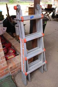 lot 558 image: Little Giant ladder system