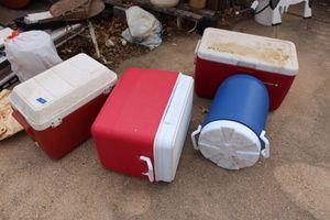 lot 567 image: Coolers