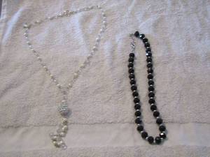 lot 43 image: black bead necklace, white bead necklace