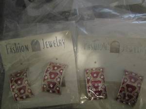 lot 98 image: womens earrings qty 5 pair