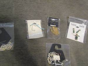 lot 80 image: bag of womens necklaces, earrings and necklace pendant