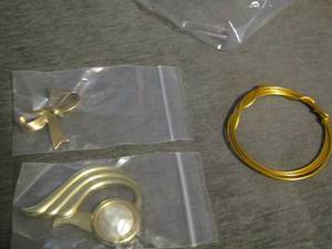 lot 2 image: LAPEL PINS  QTY 2 &  necklace wire