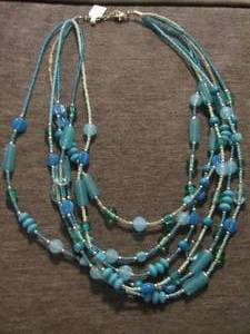lot 166 image: blue beaded necklace